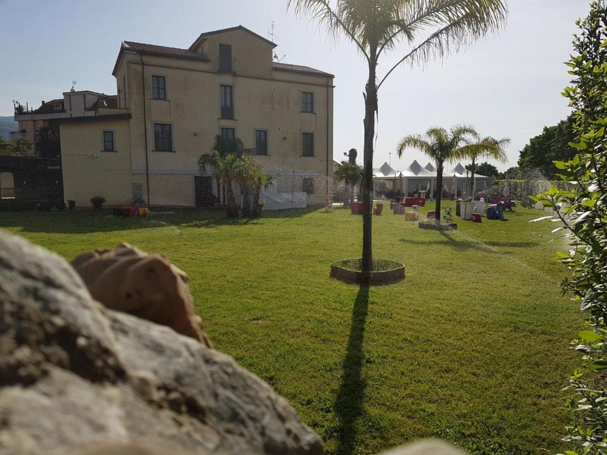I Giardini Del Novecento Lamezia Terme Exterior foto